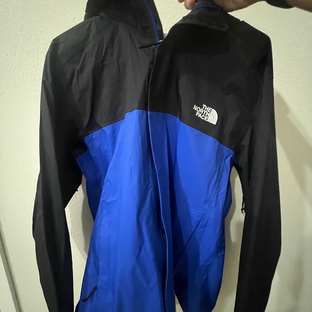 Long Sleeve North Face jacket